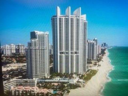 1117-18001 Ne 163rd St, North Miami Beach, FL, 33160 | Card Image