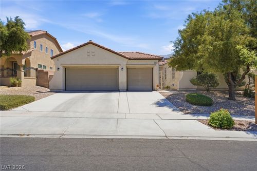 6524 Black Oaks St, North Las Vegas, NV, 89084-2045 | Card Image