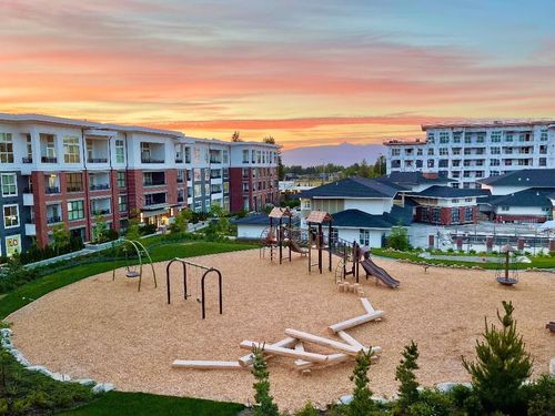 d321-8150 207 St, Langley, BC, V2Y4J4 | Card Image