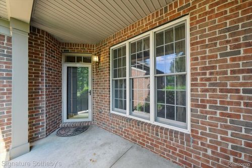 44843 Broadmoor Cir S, Northville, MI, 48168-8642 | Card Image