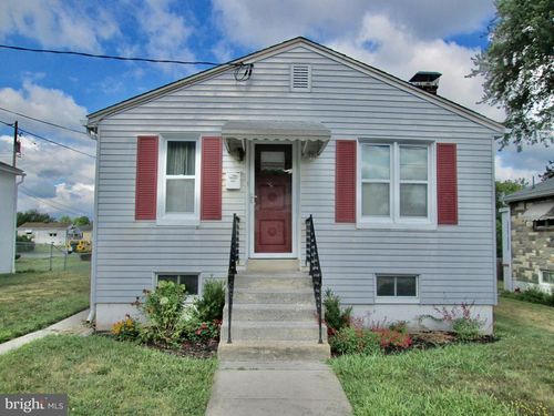 747 N Hanover St, LEBANON, PA, 17046-3027 | Card Image