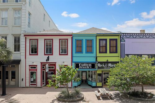 2213 Post Office St, Galveston, TX, 77550-1925 | Card Image