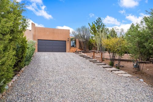 242 Loma Entrada, Santa Fe, NM, 87501-1270 | Card Image