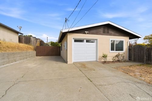 1439 Karen Rd, San Pablo, CA, 94806-1214 | Card Image