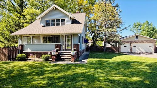 19510 Lunn Rd, Strongsville, OH, 44149-4916 | Card Image
