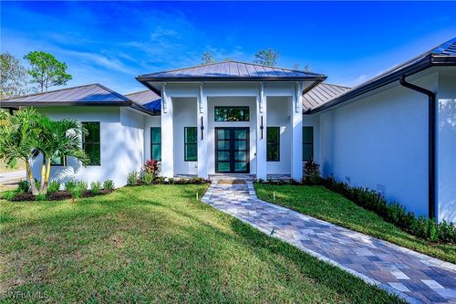 5211 Coral Wood Drive, NAPLES, FL, 34119 | Card Image