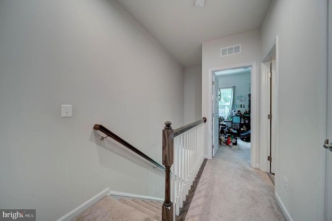 18316 Reaper Hill Ct, Townhouse with 3 bedrooms, 3 bathrooms and null parking in TRIANGLE VA | Image 37
