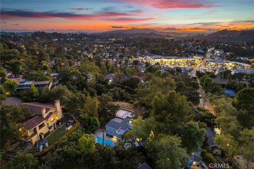 468 Sycamore Gln, Pasadena, CA, 91105-1364 | Card Image