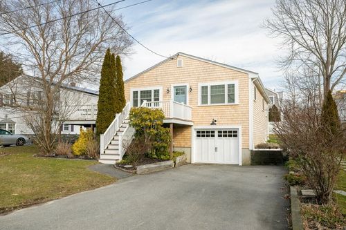 46 Allston Ave, Middletown, RI, 02842-5802 | Card Image