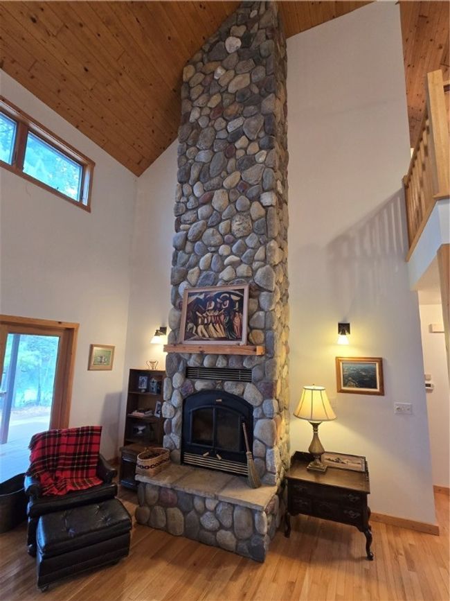 2732 6 3/16 Ave, House other with 4 bedrooms, 3 bathrooms and null parking in NEW AUBURN WI | Image 22