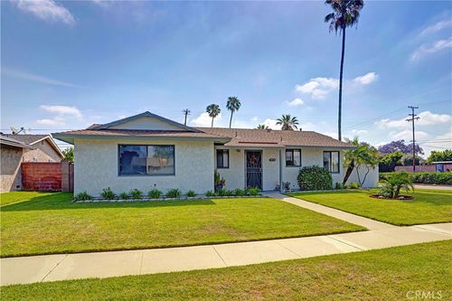 7976 San Marino Dr, Buena Park, CA, 90620-2313 | Card Image