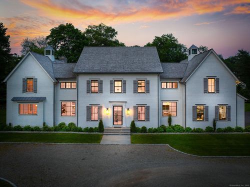 300 Hollow Tree Ridge Rd, Darien, CT, 06820-3214 | Card Image