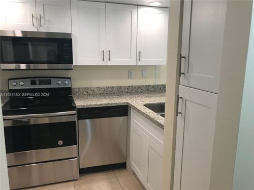 apt-e503-6995 Nw 186th St, Hialeah, FL, 33015-3441 | Card Image