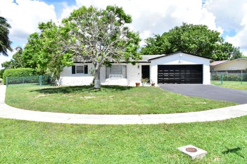237 Porter Pl, West Palm Beach, FL, 33409-3711 | Card Image