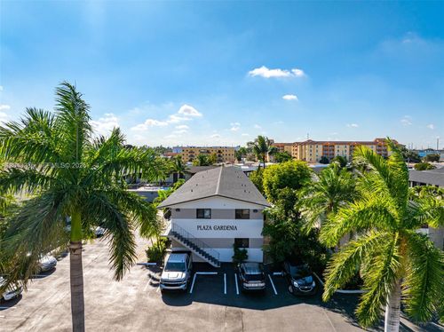 40-1310 W 29th St, Hialeah, FL, 33012-8505 | Card Image