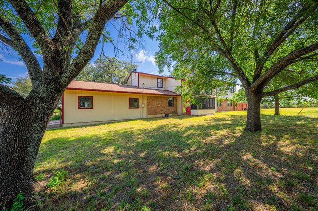13315 N State Highway 16, Home with 3 bedrooms, 3 bathrooms and null parking in Llano TX | Image 18