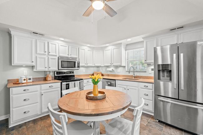 319 Sparrow Dr, House other with 3 bedrooms, 2 bathrooms and 5 parking in Surfside Beach SC | Image 5