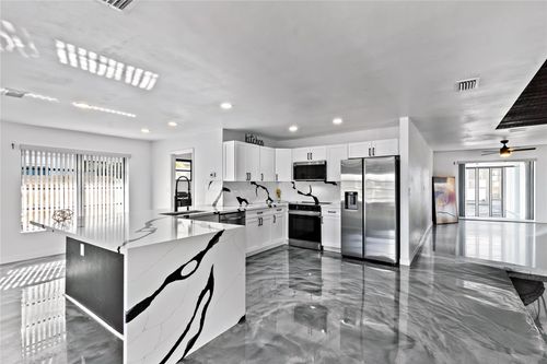 1921 Nw 40th Ct, Oakland Park, FL, 33309-4421 | Card Image