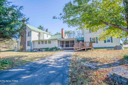 748 Martin Mill Pike, Rockford, TN, 37853-3510 | Card Image