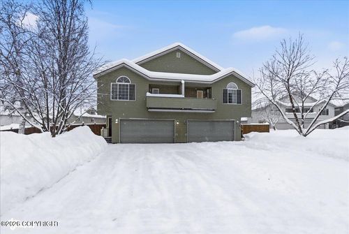 221 Whisper Ridge Cir, Anchorage, AK, 99504-4920 | Card Image