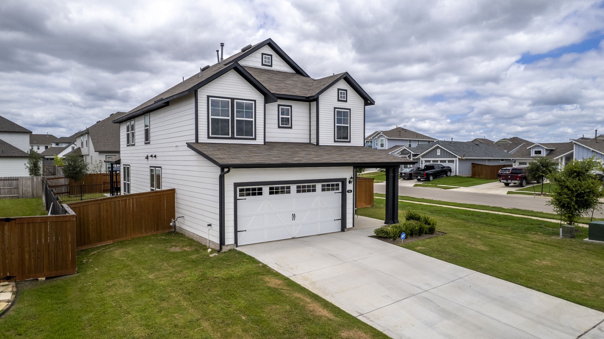 Lyndon Dr, San Marcos, TX 78666