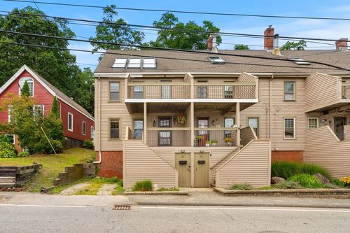 35-35 Merrimac St, Amesbury, MA, 01913-4008 | Card Image