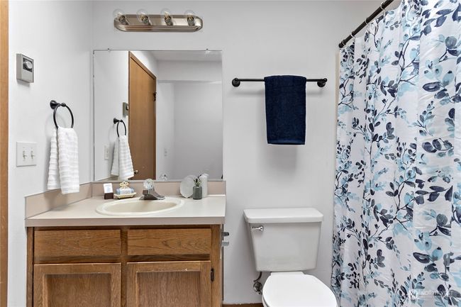2 - 187 Ne Nunan Loop, Townhouse with 3 bedrooms, 2 bathrooms and null parking in Oak Harbor WA | Image 20
