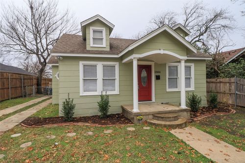 2804 Ryan Ave, Fort Worth, TX, 76110-3030 | Card Image