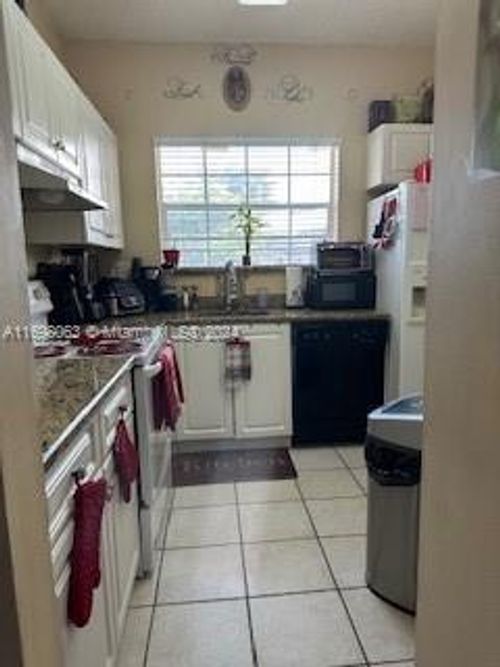 20g-2421 Nw 96th Ter, Pembroke Pines, FL, 33024 | Card Image