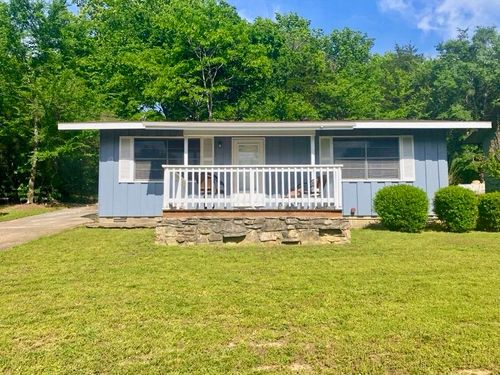 35 E Lakeshore Dr, Cherokee Village, AR, 72529-4207 | Card Image