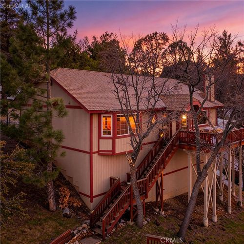 479 Villa Grove Ave, Big Bear Lake, CA, 92315-2497 | Card Image
