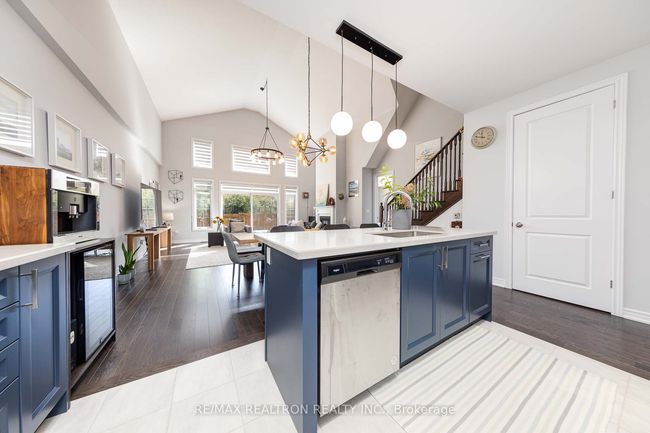 11 Howard Williams Crt, House attached with 3 bedrooms, 3 bathrooms and 2 parking in Uxbridge ON | Image 12
