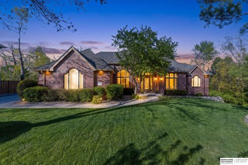 17108 R Cir, Omaha, NE, 68135-2215 | Card Image