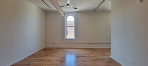 203-201 E Chambers St, Cleburne, TX, 76031-5634 | Card Image