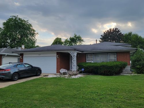 15622 Kenwood Ave, South Holland, IL, 60473-1821 | Card Image