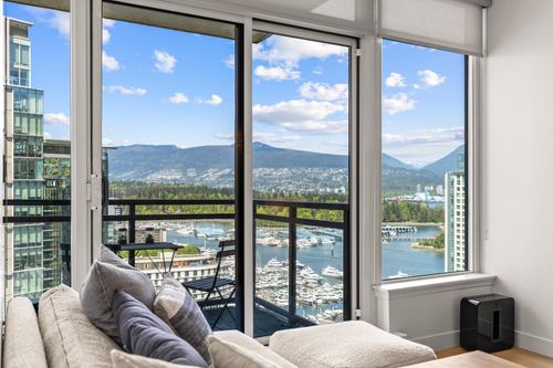 2104-1211 Melville St, Vancouver, BC, V6E0A7 | Card Image