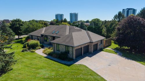 768 Franklinway Cres, London, ON, N6G5C8 | Card Image