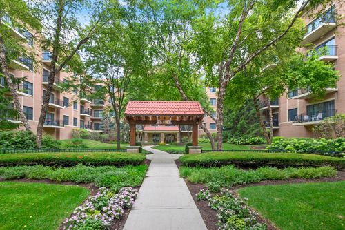 240-5100 96th St, Oak Lawn, IL, 60453-3819 | Card Image
