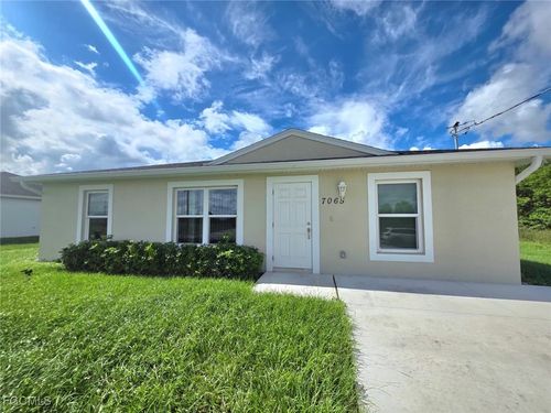 7065 Berwick Cir, LABELLE, FL, 33935-5894 | Card Image