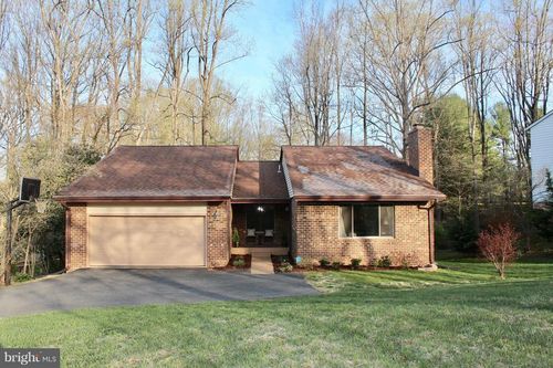 1118 Challedon Rd, GREAT FALLS, VA, 22066-1719 | Card Image
