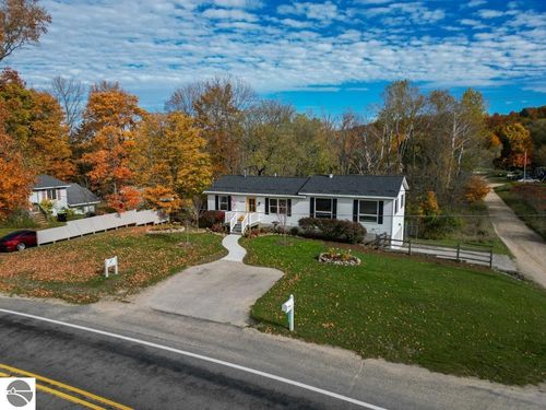 8335 S Maple City Road, Maple City, MI, 49664 | Card Image