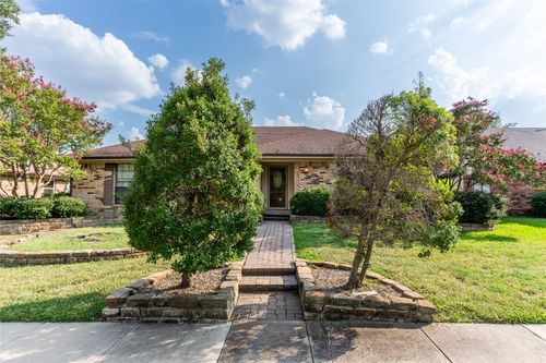 1710 Mayflower Dr, Carrollton, TX, 75007-3023 | Card Image