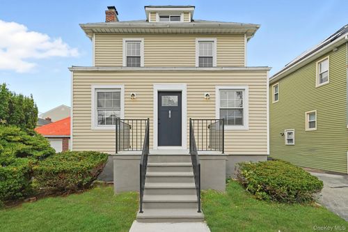 103 Seminary Ave, Yonkers, NY, 10704-1828 | Card Image