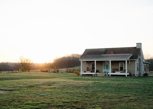 2430 Santa Fe Pike, Columbia, TN, 38401-2397 | Card Image