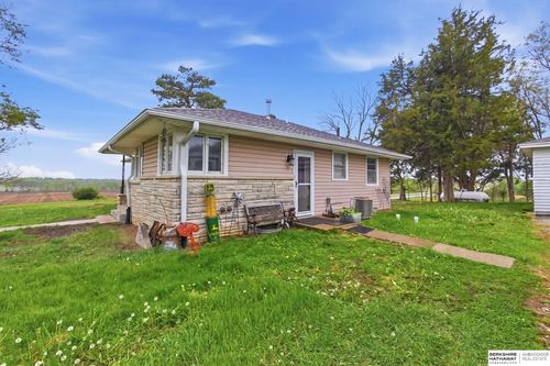 853 F Rd, Palmyra, NE, 68418-4120 | Card Image