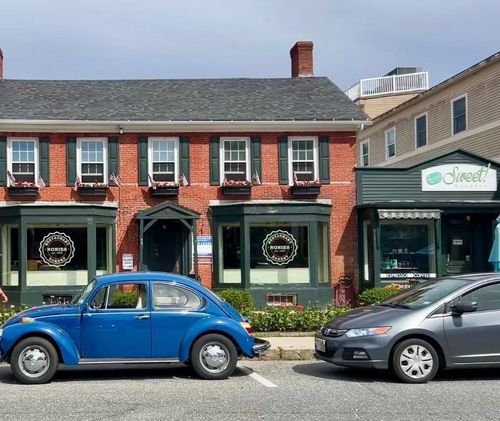 28 Grove St, Peterborough, NH, 03458-1461 | Card Image