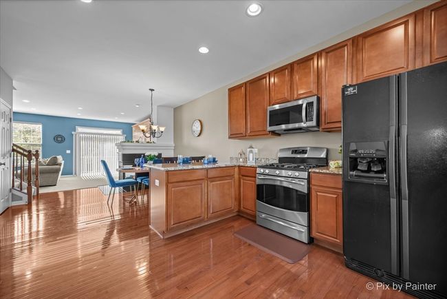1007 Alberta Rd, Townhouse with 3 bedrooms, 3 bathrooms and 6 parking in Elgin IL | Image 5