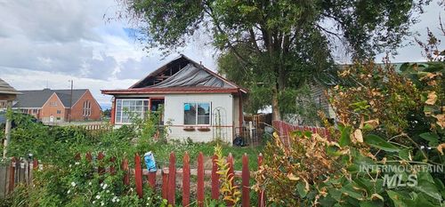267 Sw 6th St, Ontario, OR, 97914-2631 | Card Image