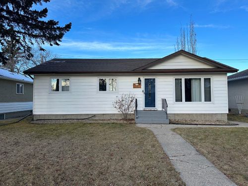 5216 48 Ave, Leduc, AB, T9E5E3 | Card Image