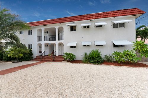 apt-1-308 Sombrero Beach Rd, Marathon, FL, 33050-3933 | Card Image